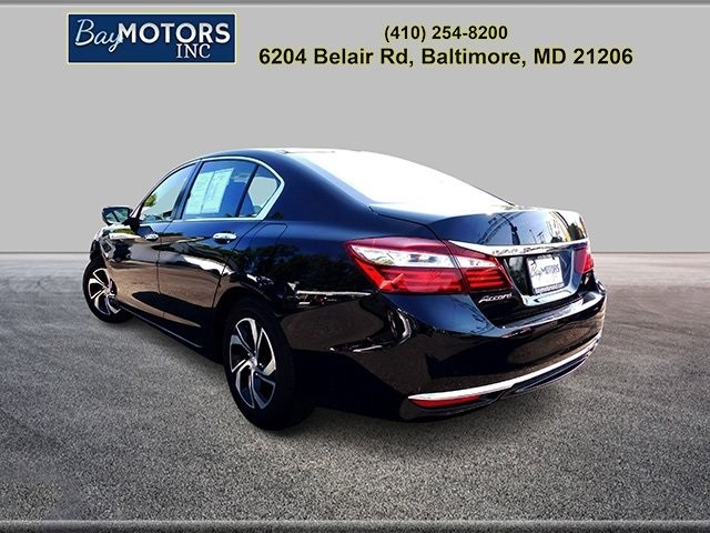 Honda Accord Vehicle Full-screen Gallery Image 4