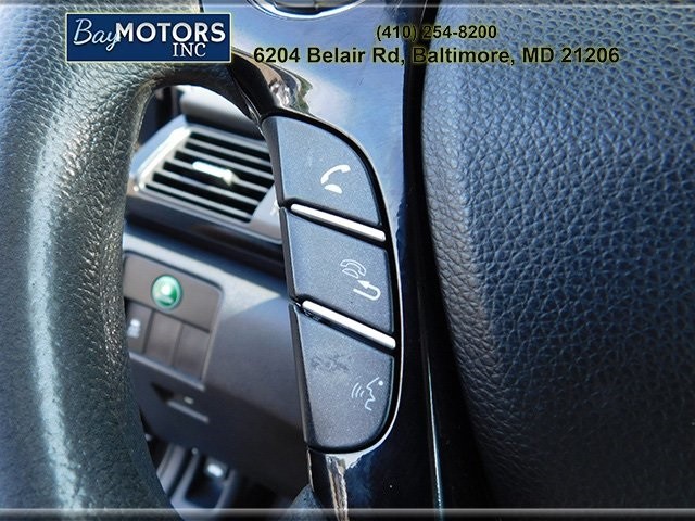 Honda Accord Vehicle Full-screen Gallery Image 19