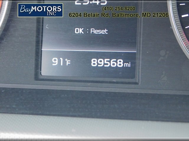 Kia K5 Vehicle Full-screen Gallery Image 21