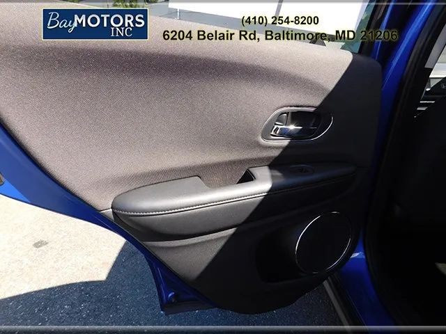 Honda HR-V Vehicle Full-screen Gallery Image 9