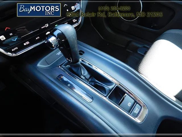 Honda HR-V Vehicle Full-screen Gallery Image 18
