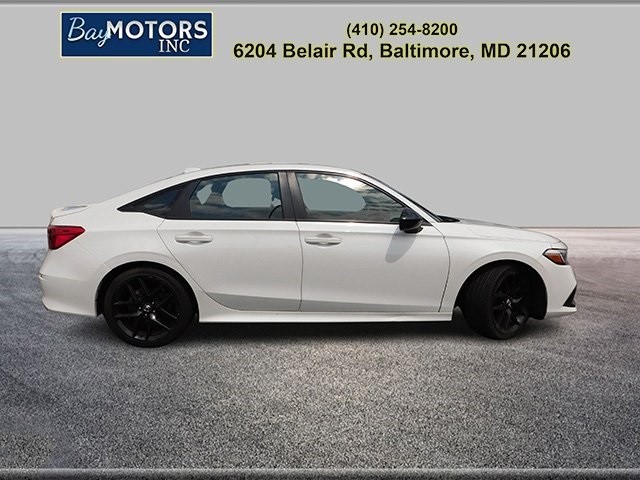 Honda Civic Sedan Vehicle Full-screen Gallery Image 4
