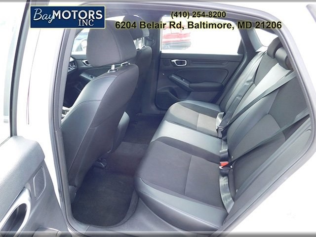 Honda Civic Sedan Vehicle Full-screen Gallery Image 9