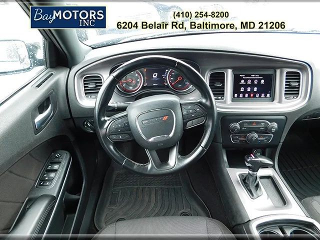Dodge Charger Vehicle Full-screen Gallery Image 11