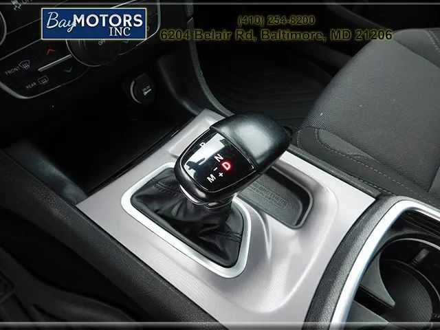 Dodge Charger Vehicle Full-screen Gallery Image 19