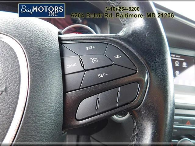 Dodge Charger Vehicle Full-screen Gallery Image 20