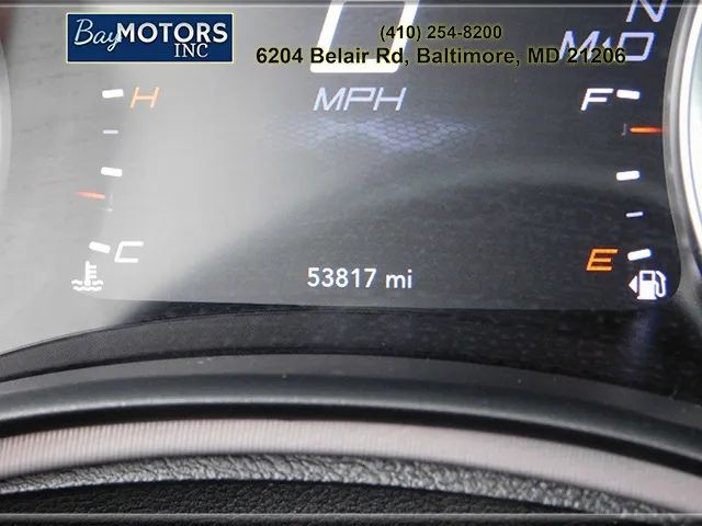 Dodge Charger Vehicle Full-screen Gallery Image 22