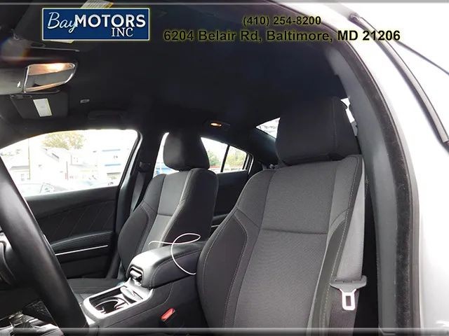 Dodge Charger Vehicle Full-screen Gallery Image 10