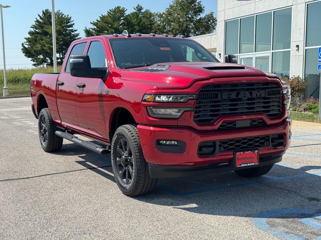 2027 RAM 2500 Pickup Tradesman/Black Express