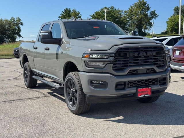 2027 RAM 2500 Pickup Tradesman/Black Express