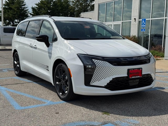 2027 Chrysler Pacifica Select