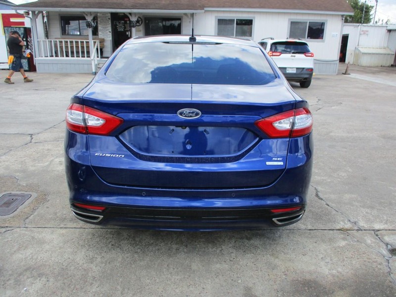 Ford Fusion Vehicle Image 06