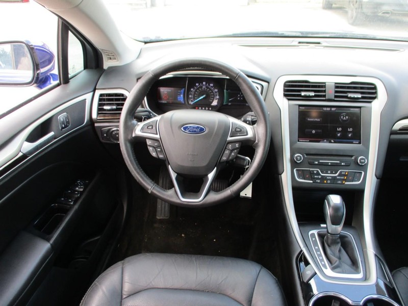 Ford Fusion Vehicle Image 15
