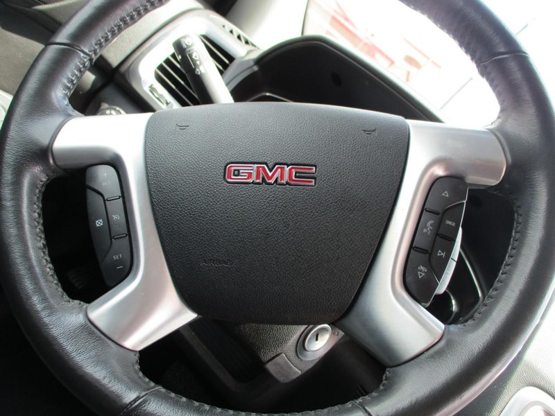 GMC Acadia Vehicle Image 20