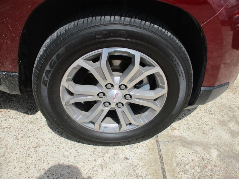 GMC Acadia Vehicle Image 21