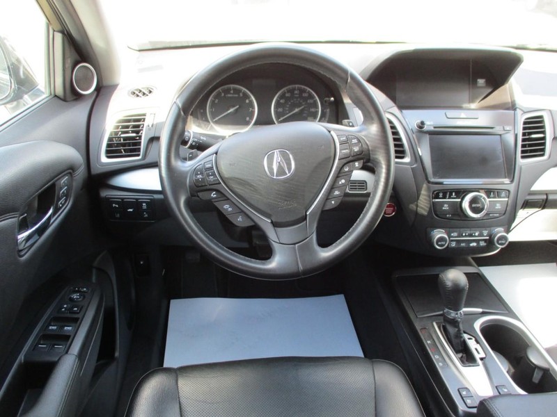 Acura RDX Vehicle Image 14