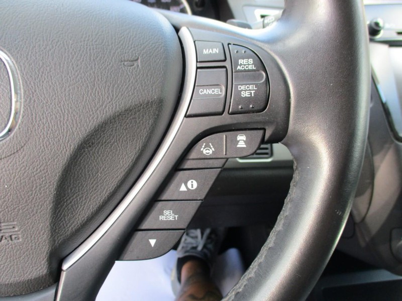 Acura RDX Vehicle Image 23