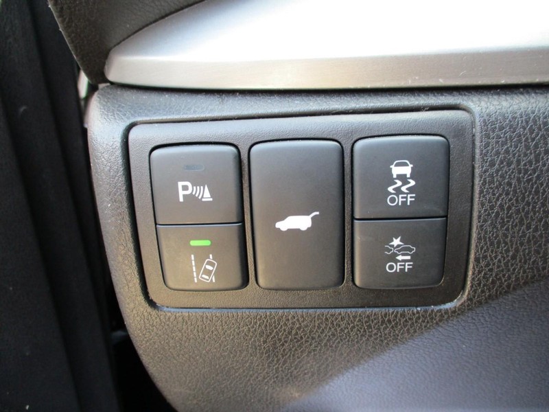 Acura RDX Vehicle Image 24