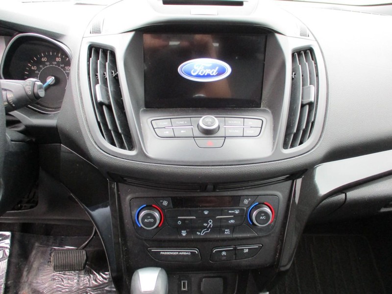 Ford Escape Vehicle Image 11
