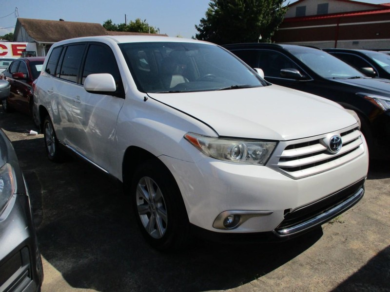 Toyota Highlander Vehicle Image 02