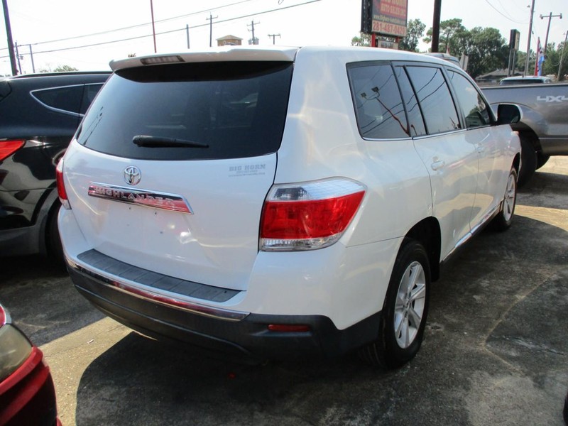 Toyota Highlander Vehicle Image 03