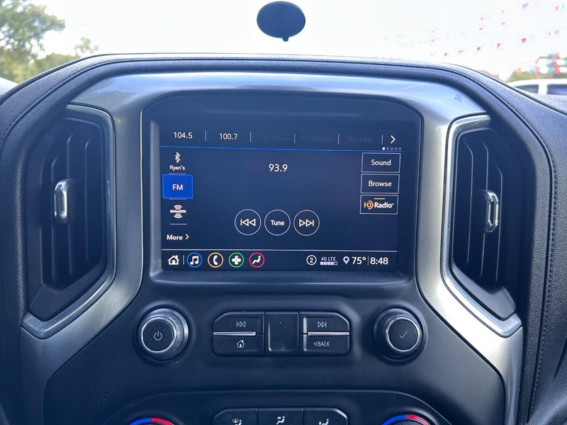Chevrolet Silverado 1500 Vehicle Image 12