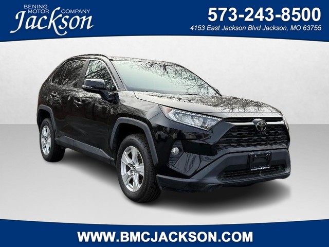 2021 Toyota RAV4 XLE's photo