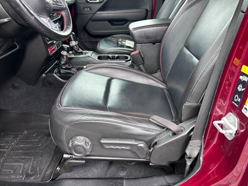 Jeep Wrangler Vehicle Image 17
