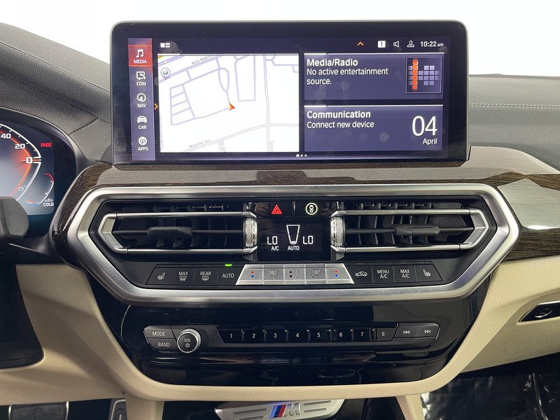 BMW X3 Vehicle Full-screen Gallery Image 26
