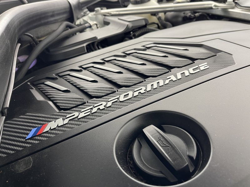 BMW X3 Vehicle Full-screen Gallery Image 37