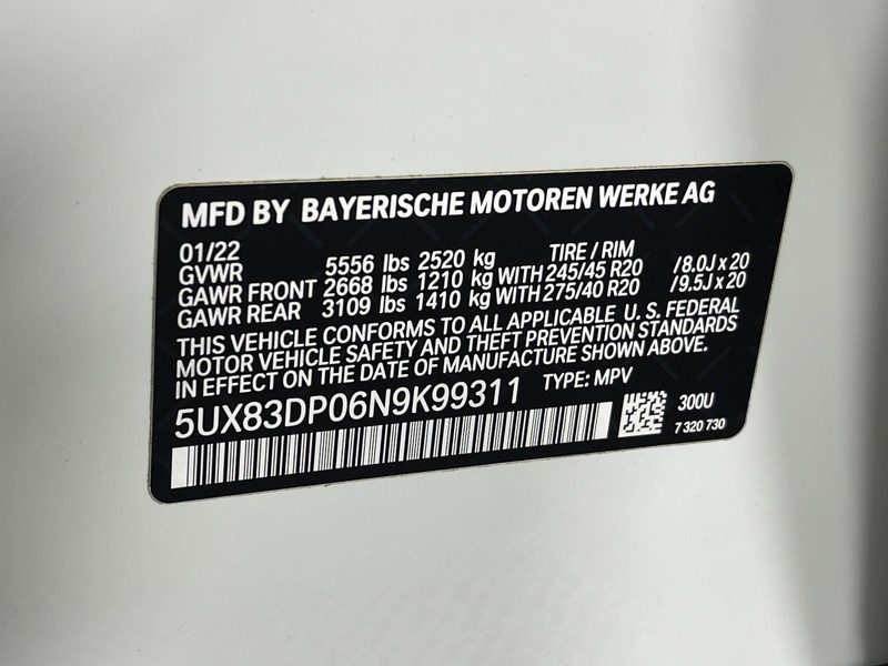 BMW X3 Vehicle Full-screen Gallery Image 38