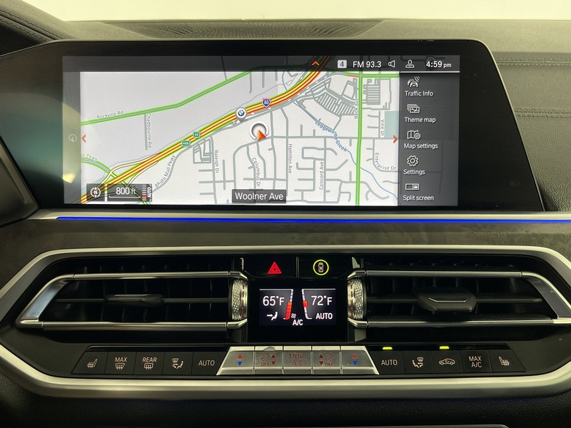 BMW X5 Vehicle Full-screen Gallery Image 28