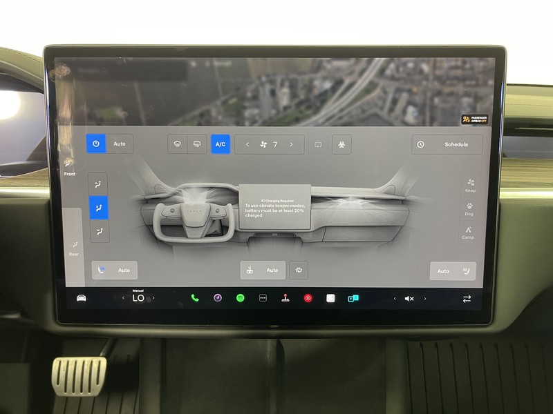 Tesla Model S Vehicle Full-screen Gallery Image 29