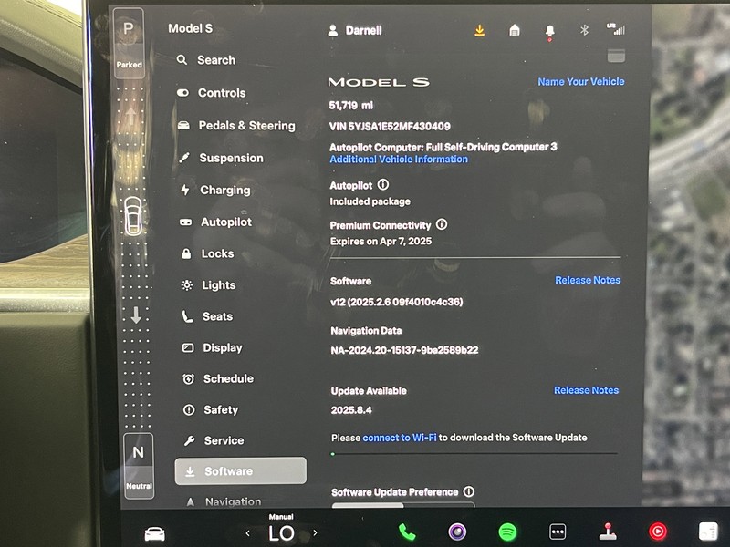 Tesla Model S Vehicle Full-screen Gallery Image 31