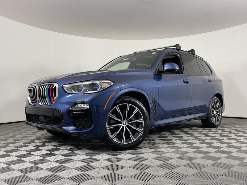 BMW X5 Vehicle Full-screen Gallery Image 03