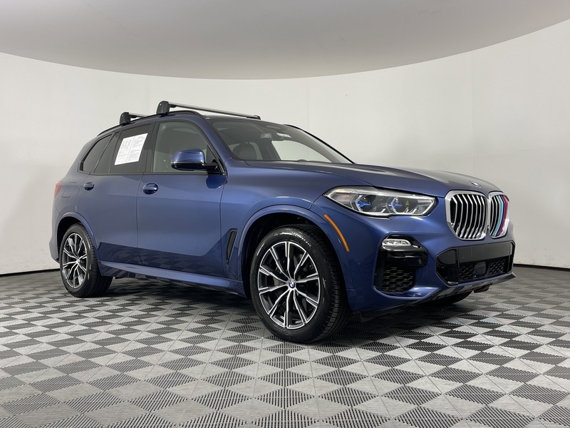 BMW X5 Vehicle Full-screen Gallery Image 18