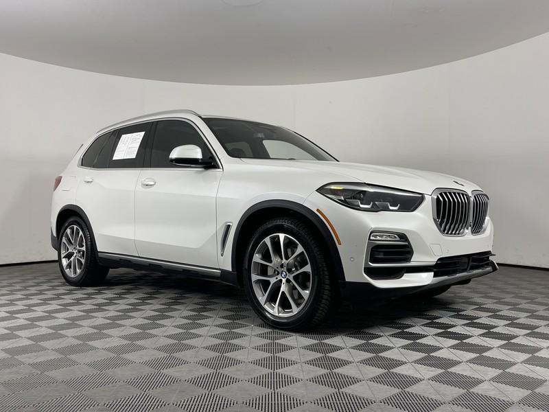 BMW X5 Vehicle Full-screen Gallery Image 19