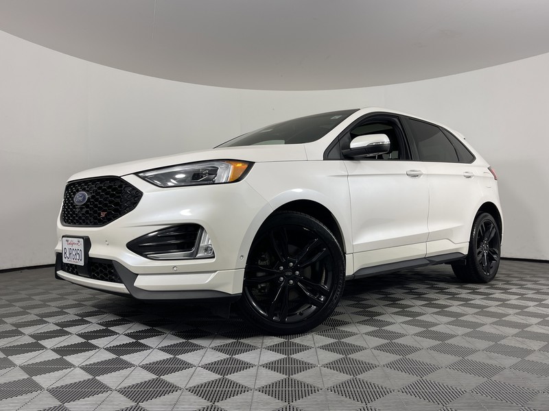 Ford Edge Vehicle Full-screen Gallery Image 03