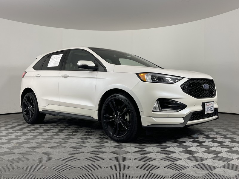 Ford Edge Vehicle Full-screen Gallery Image 19