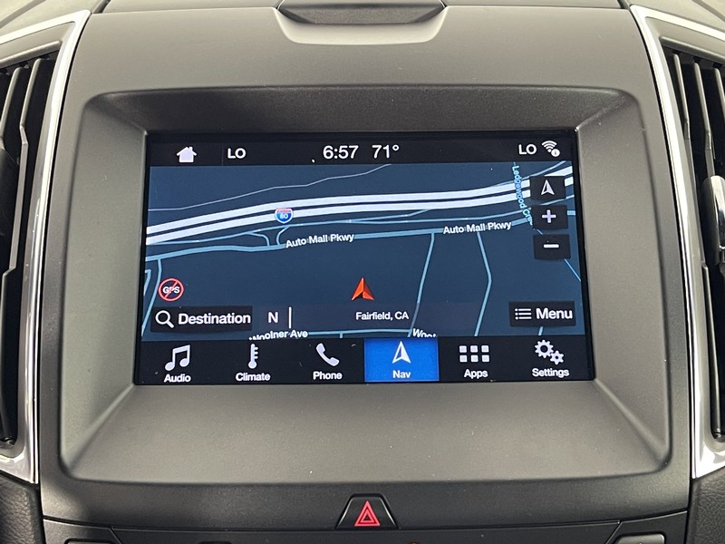 Ford Edge Vehicle Full-screen Gallery Image 32