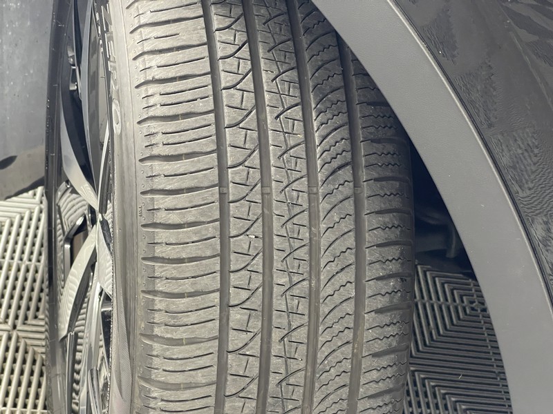 Volkswagen ID.4 Vehicle Full-screen Gallery Image 06