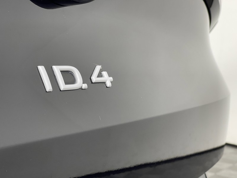 Volkswagen ID.4 Vehicle Full-screen Gallery Image 12