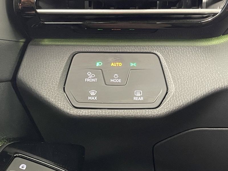 Volkswagen ID.4 Vehicle Full-screen Gallery Image 22