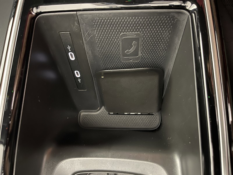 Volkswagen ID.4 Vehicle Full-screen Gallery Image 31