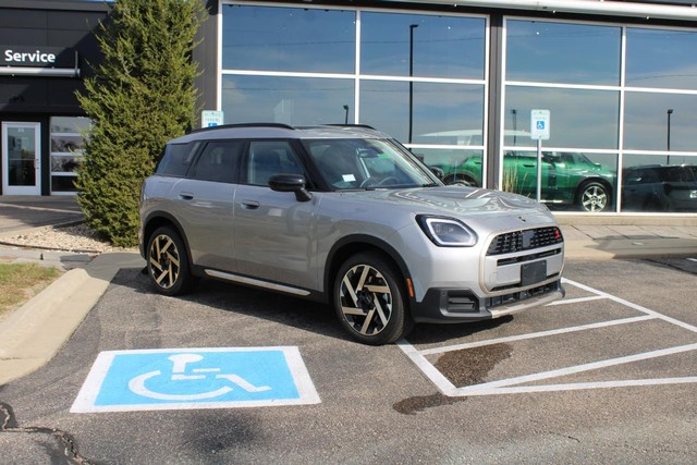Madison WI 2025 MINI Countryman more details - mini countryman