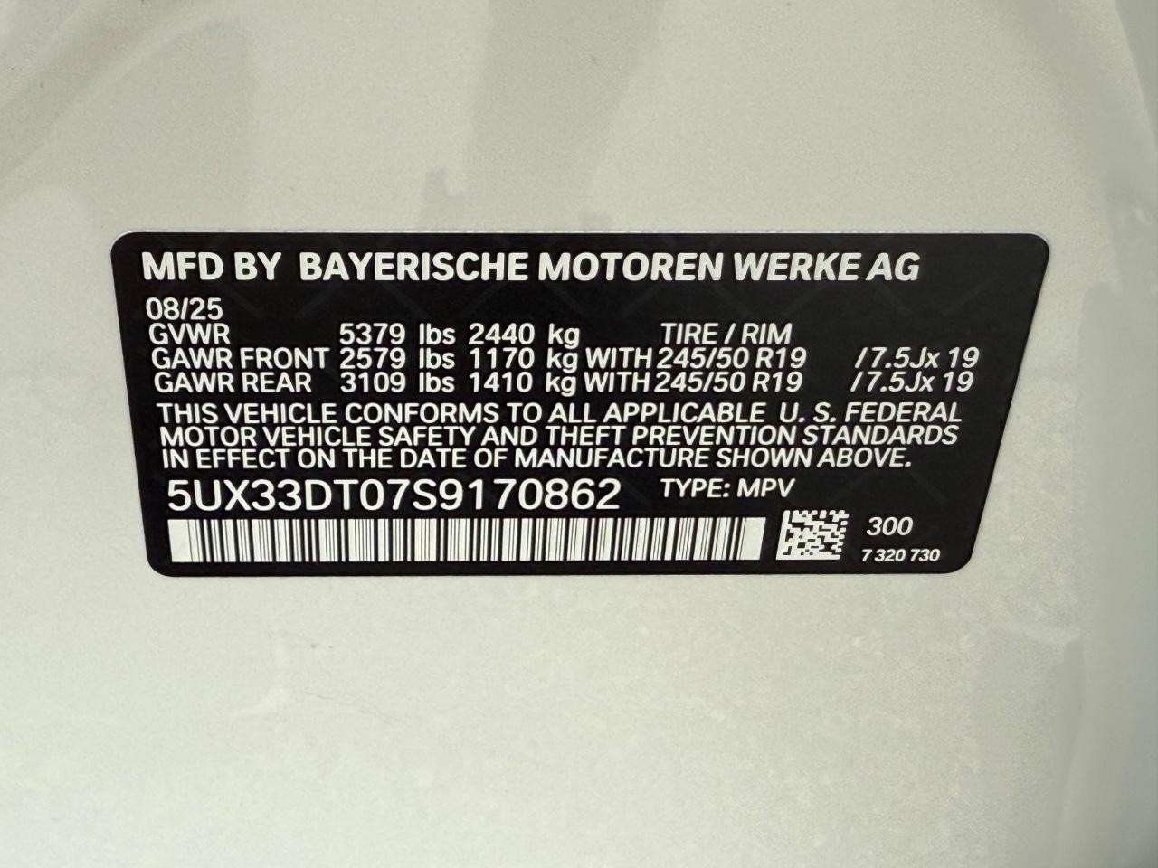 BMW X4 Vehicle Image 34