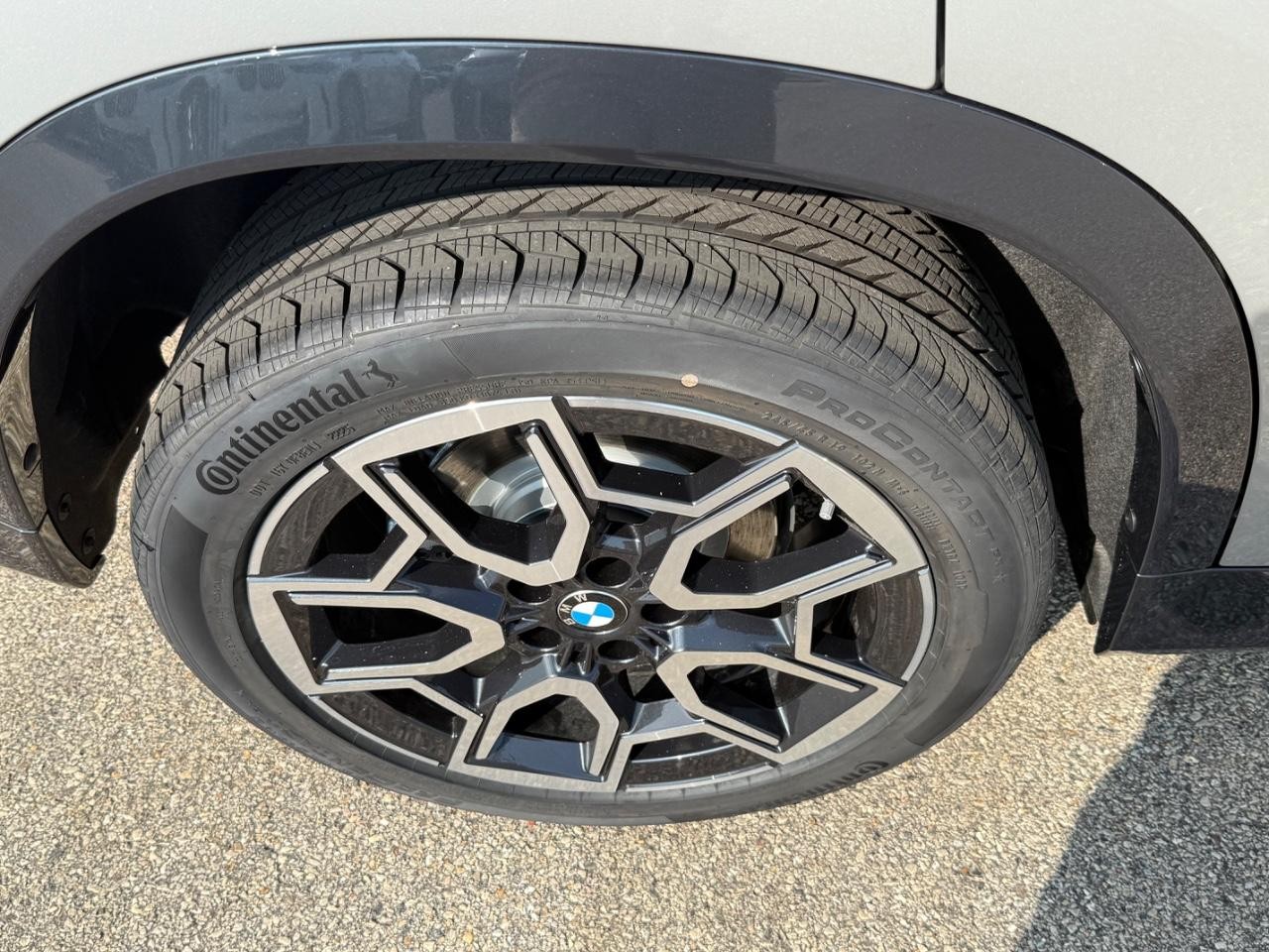 BMW X1 Vehicle Image 04