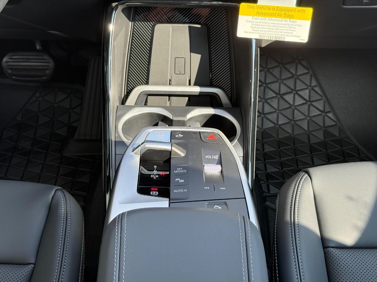 BMW X1 Vehicle Image 08