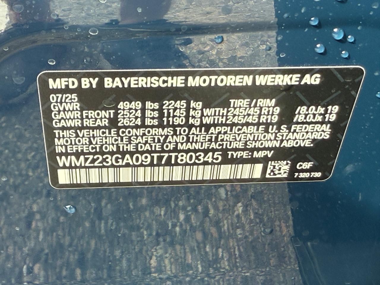 MINI Countryman Vehicle Image 16