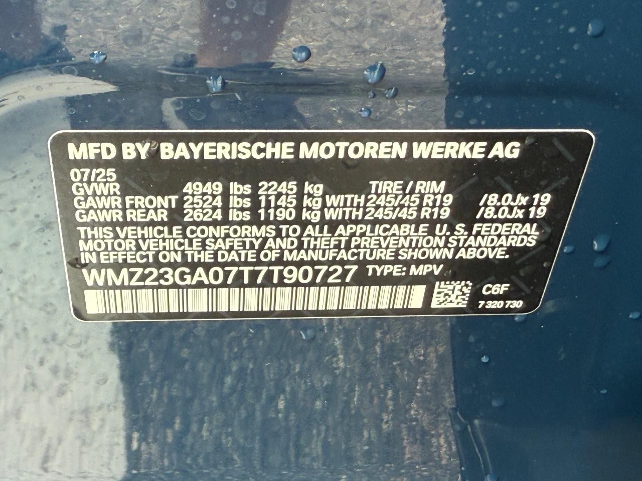 MINI Countryman Vehicle Image 16